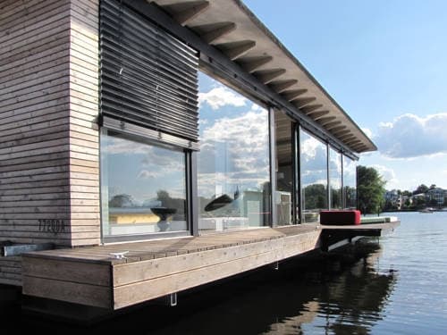 Modern Boat - photo 1