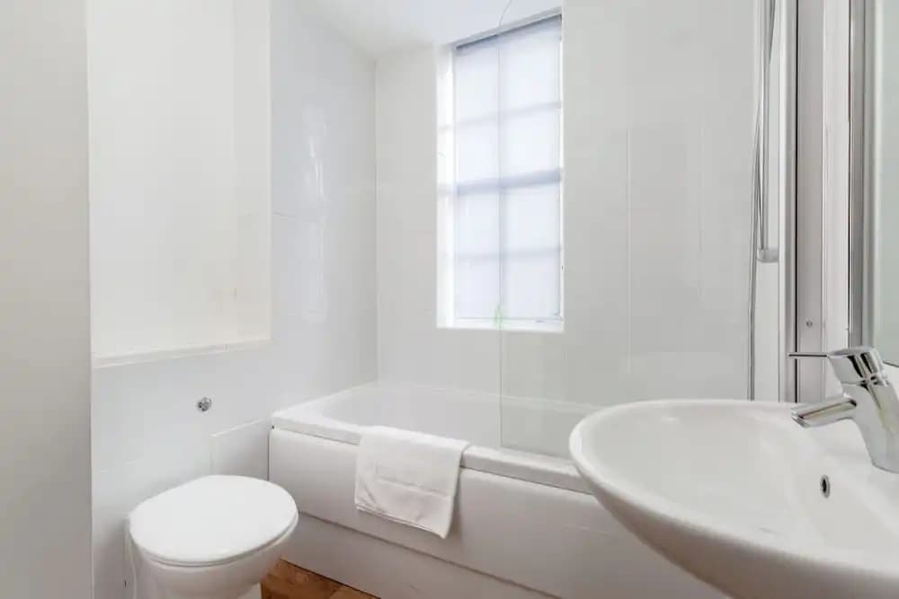 Silver Lining - Grassmarket Apartments - photo 8