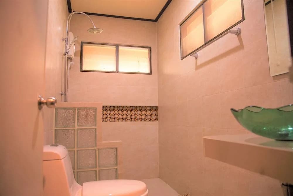 Bangrak Pier Bungalow - photo 6