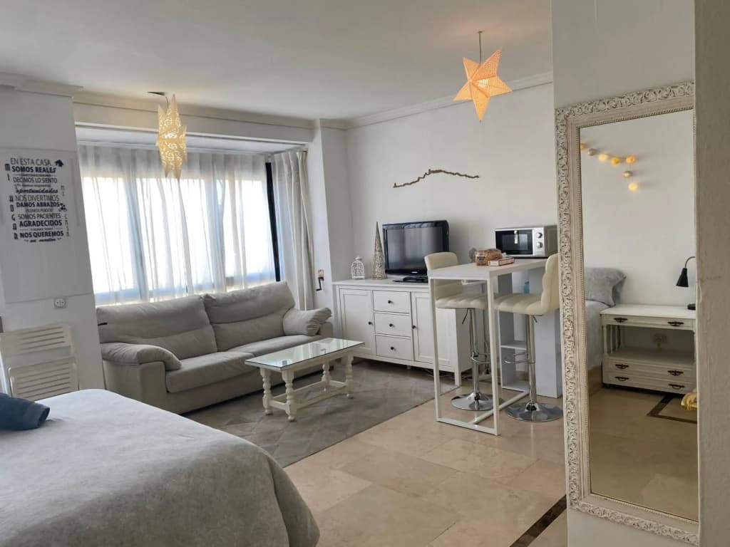 Precioso estudio Conde Orgaz - photo 1