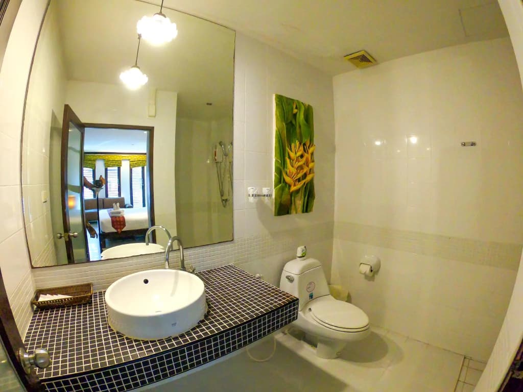 Queen Boutique Hotel - photo 8