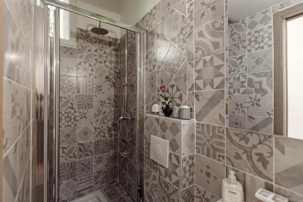 Amazing 1 Bedroom Loft in Nice City Centre Seafront - photo 8