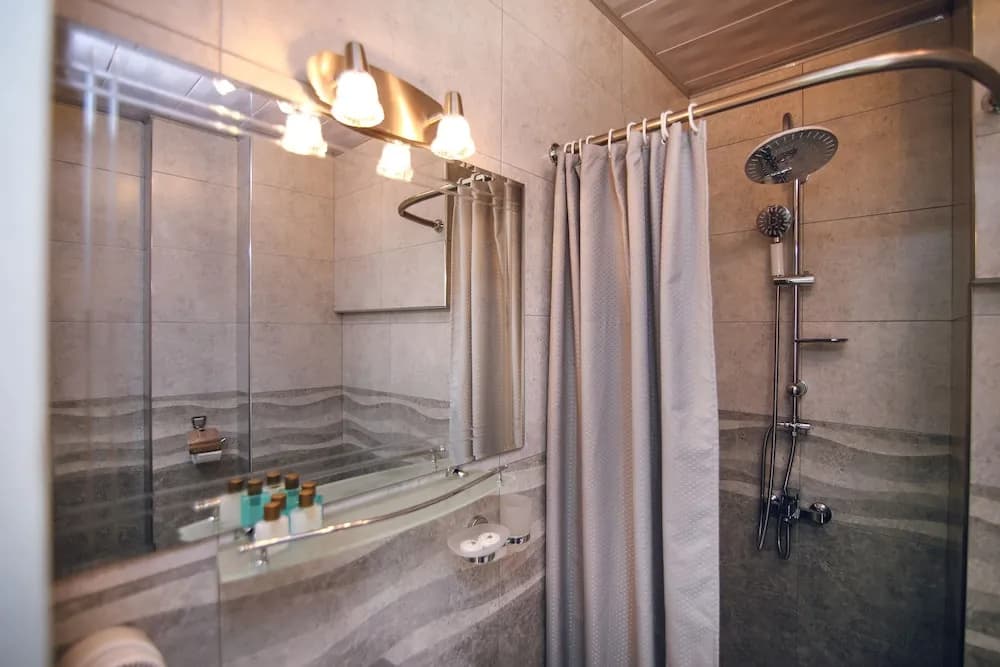 Hotel Kenari - photo 7