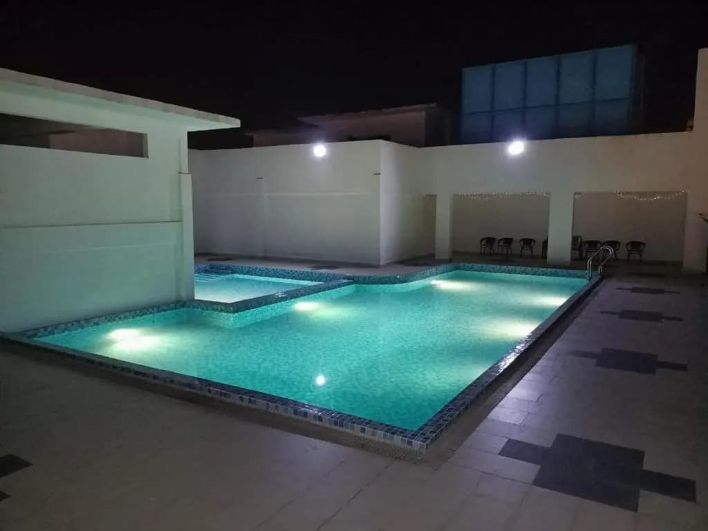 Hotel Mutiara - photo 7
