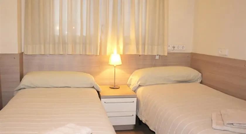 Classbedroom Apartments Iii - main photo