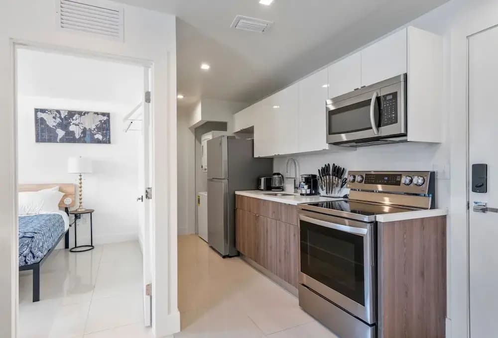 Miami Suite 304 - photo 8