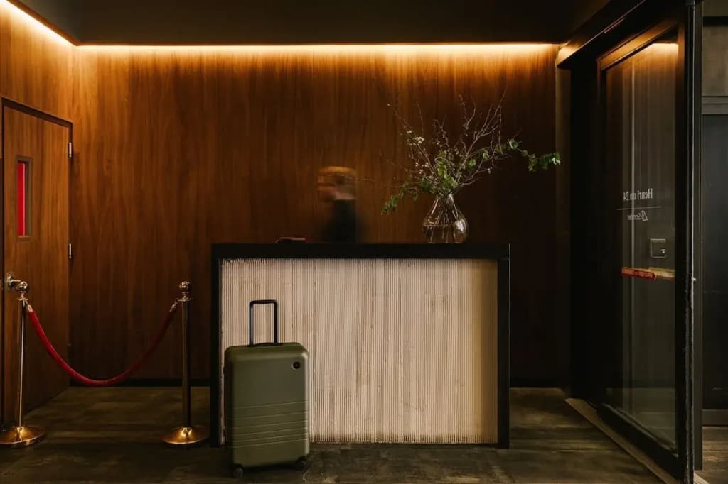 Henri Hotel  - photo 15