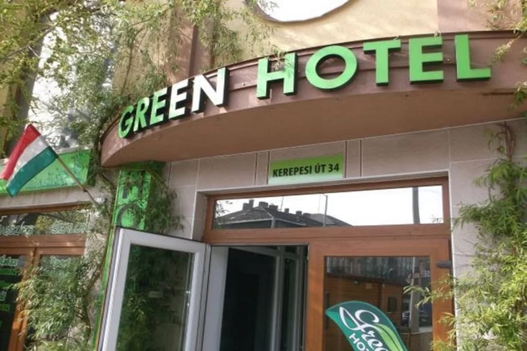 Green Hotel Budapest - photo 1