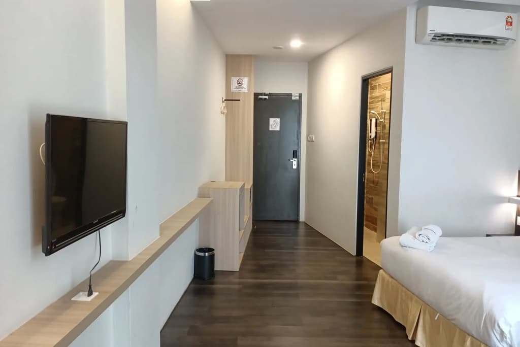 Roxy Hotel Serian - photo 17