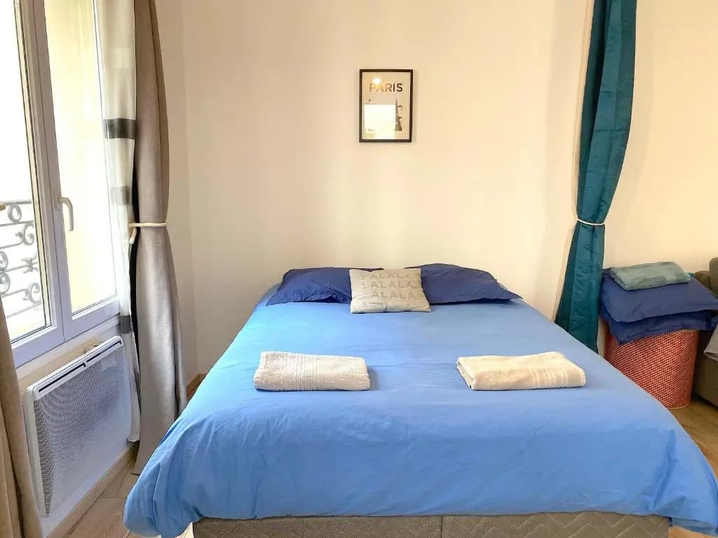 Fully Renovated 33 Sqm 1 Bedroom - Hearth of Paris - photo 1