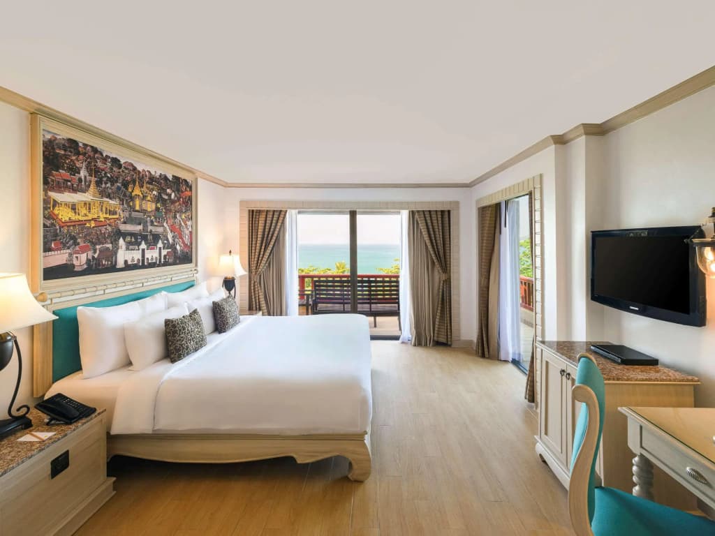 Novotel Phuket Resort Hotel - photo 3