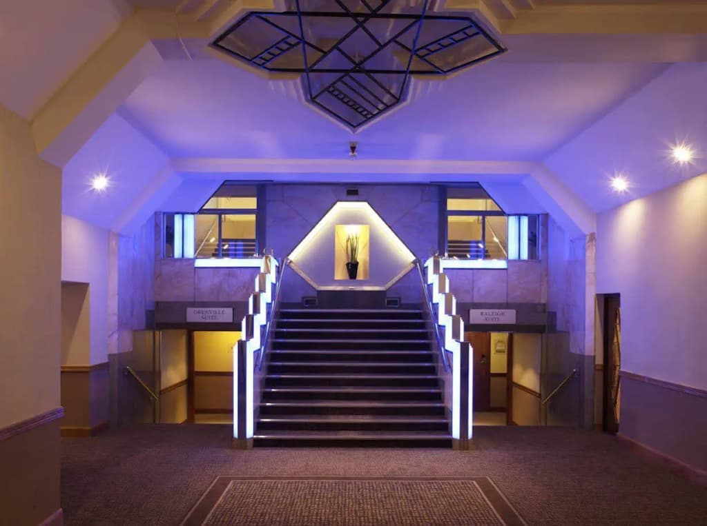 Strand Palace Hotel - photo 12
