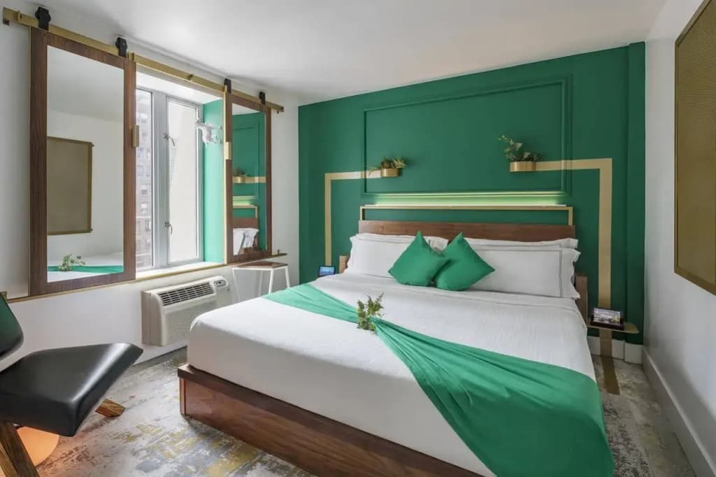 Lord & Moris - Times Square Hotel - photo 3