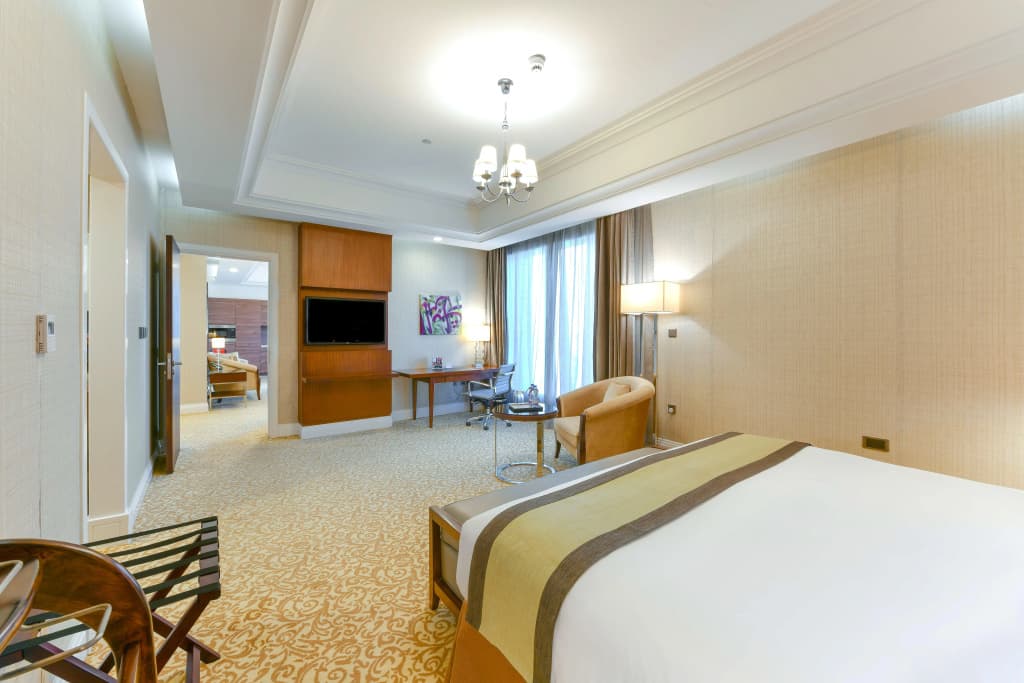 Best Plaza Hotel West Bay - photo 44