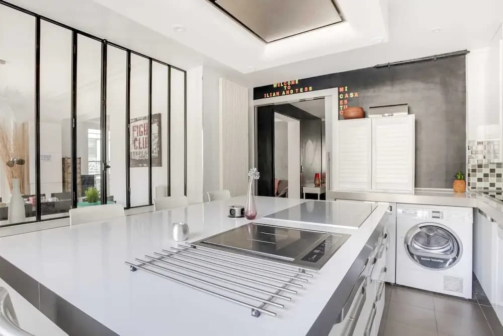 Magnificent Apartment Near Champs-elysees - photo 2