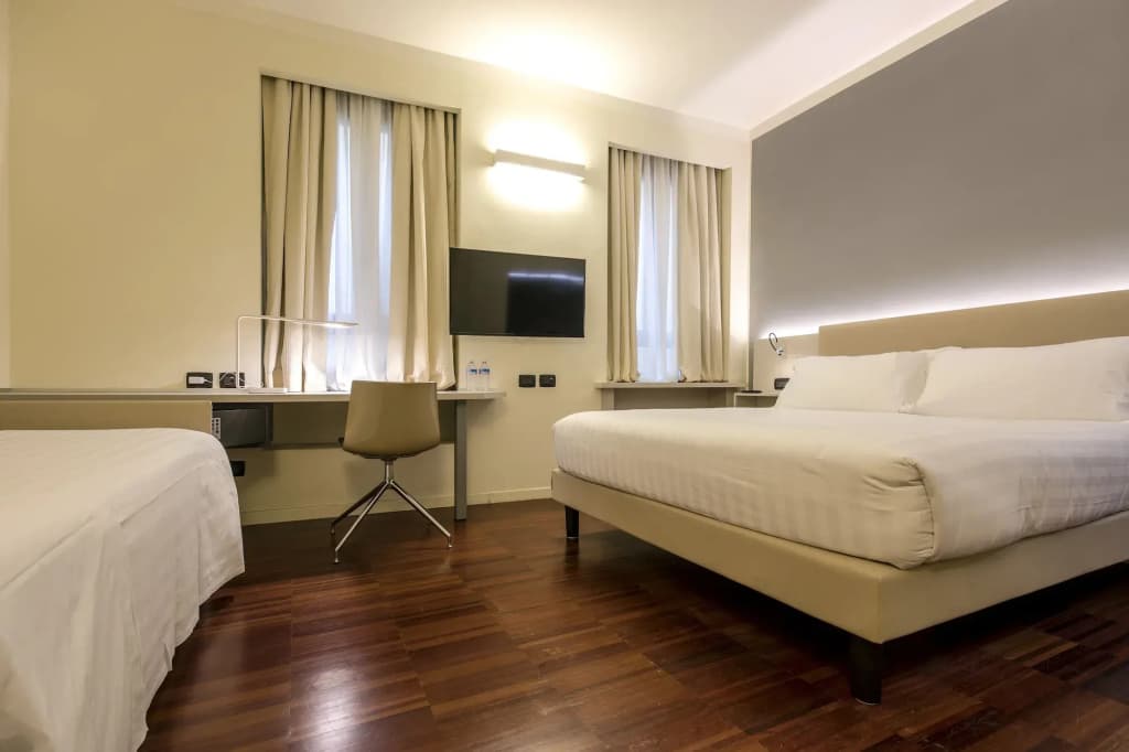 43 Station Hotel - photo 5