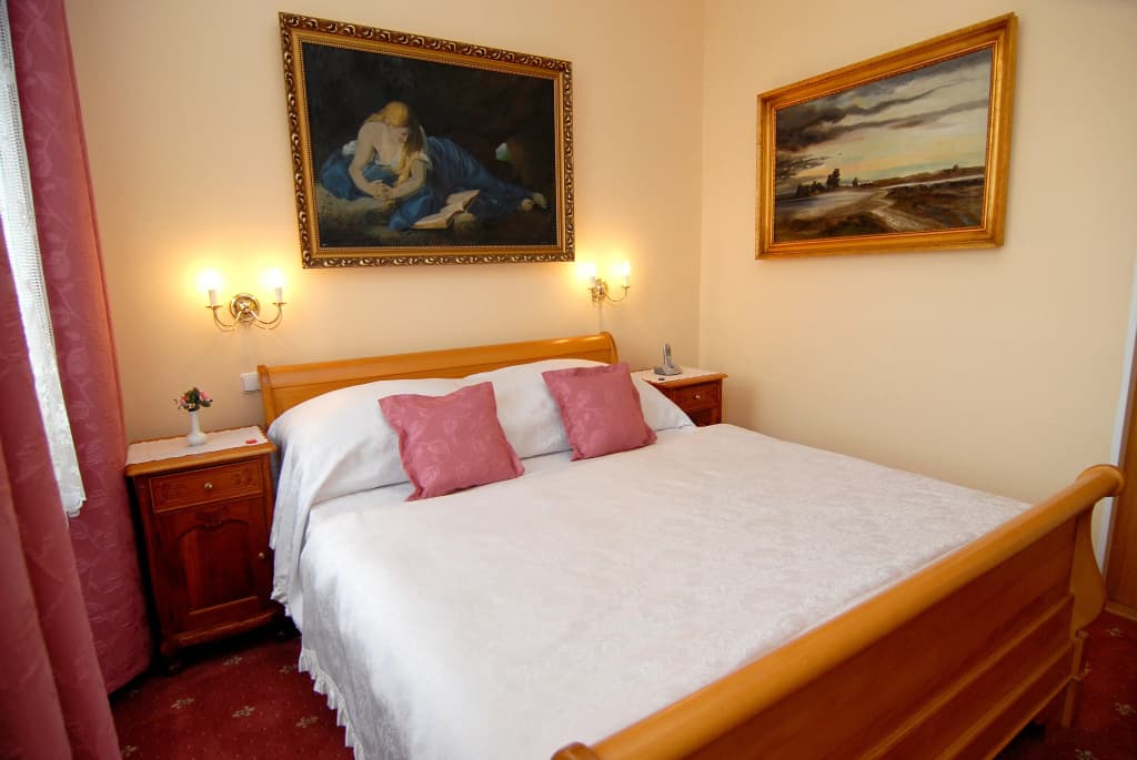 Opera Hotel - photo 4
