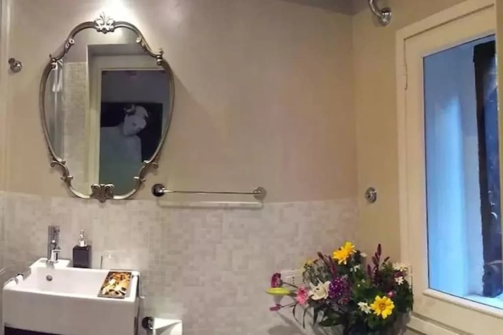 Blu Tango Guest House - photo 4