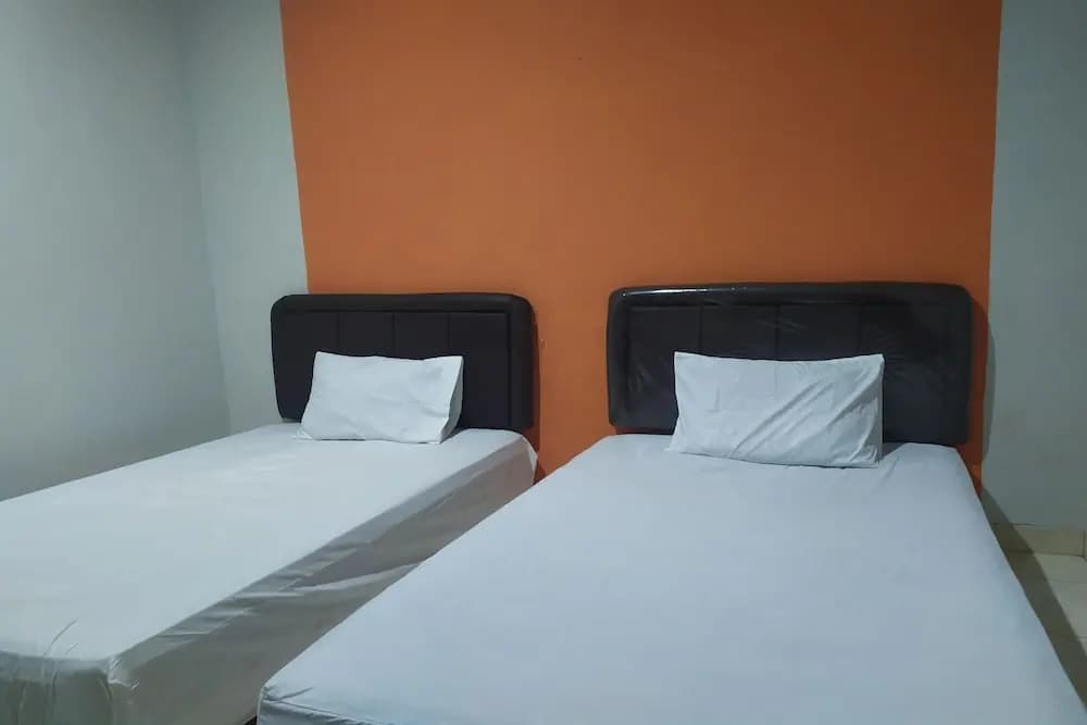 OYO 2654 Yulia Guesthouse Near Kopi Bajawa Flores NTT Tebet - photo 12