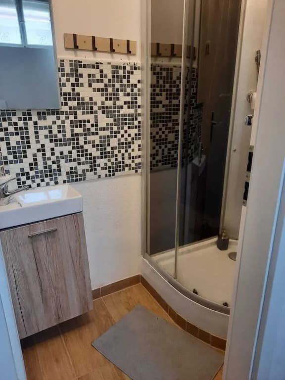 Budget 2BR Apartment For Extended Stay - photo 11