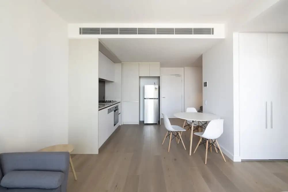 Modern Apartment in Darling Harbour - photo 15