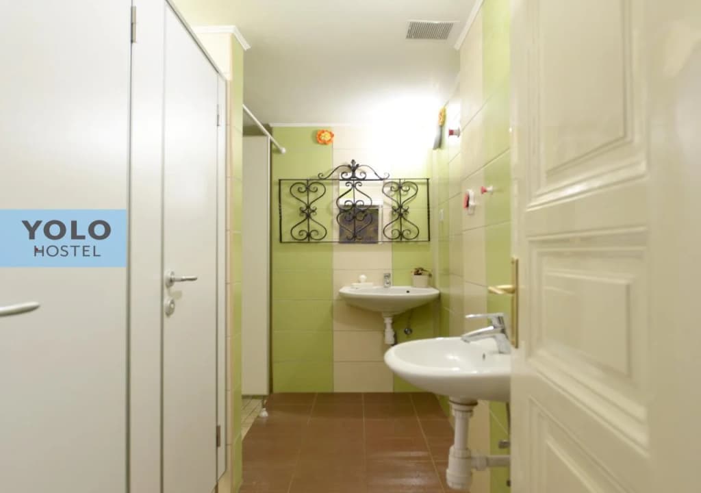 Yolo Hostel - photo 7