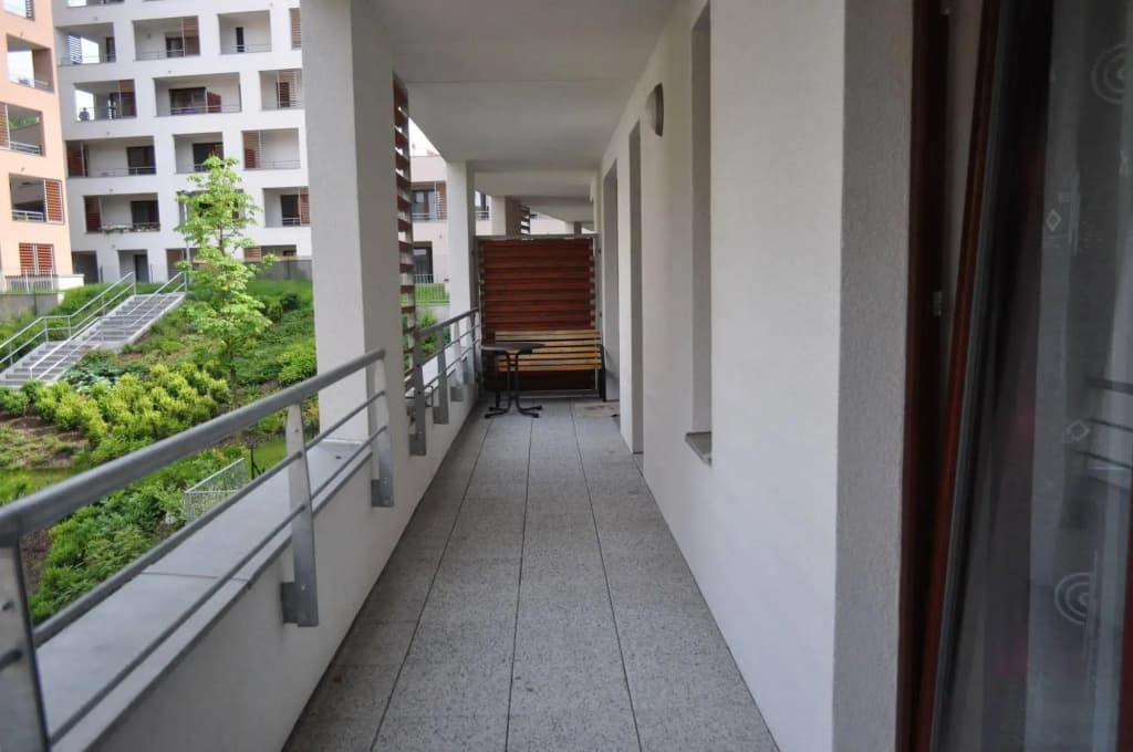 Bright spacious apartment - photo 11