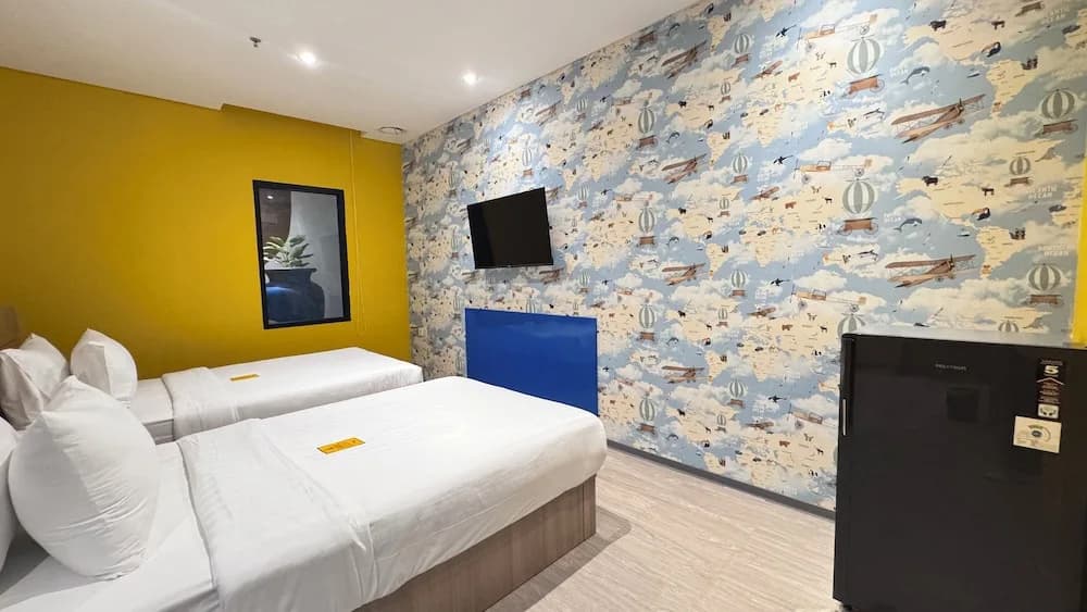 Yellow Bee Resort Cililitan - photo 6