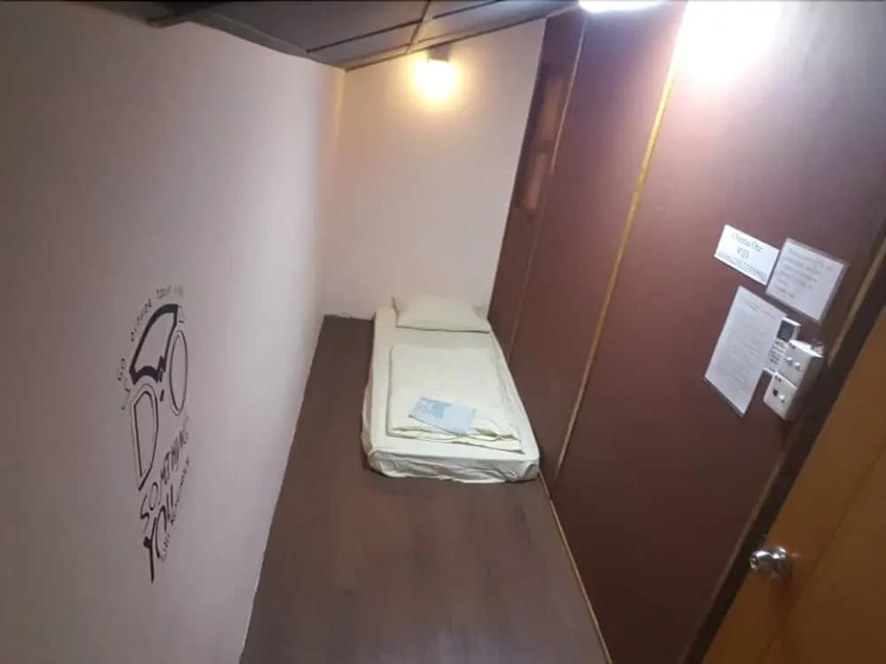 Chateau One - Hostel - photo 14
