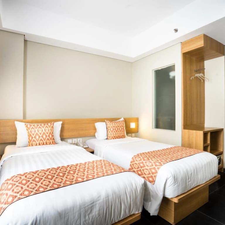 Maple Hotel Jakarta - photo 25