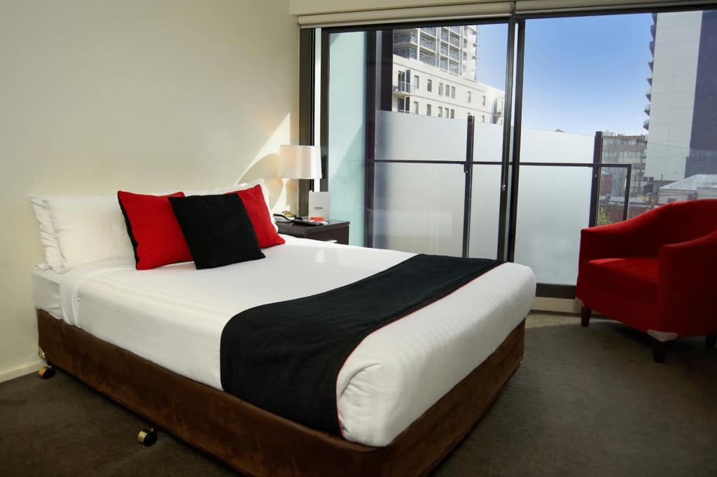 Comfort Apartments on Elizabeth - photo 7