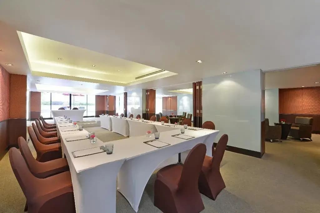 BelAire Bangkok Hotel - photo 39