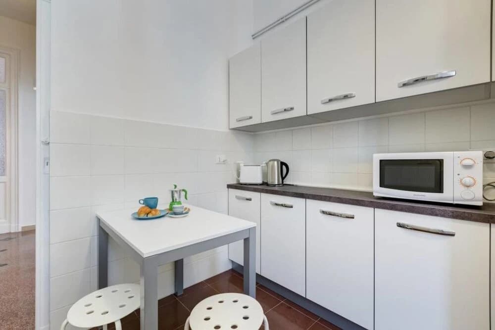 Bright and Modern 2 bed Flat in Prati - photo 16