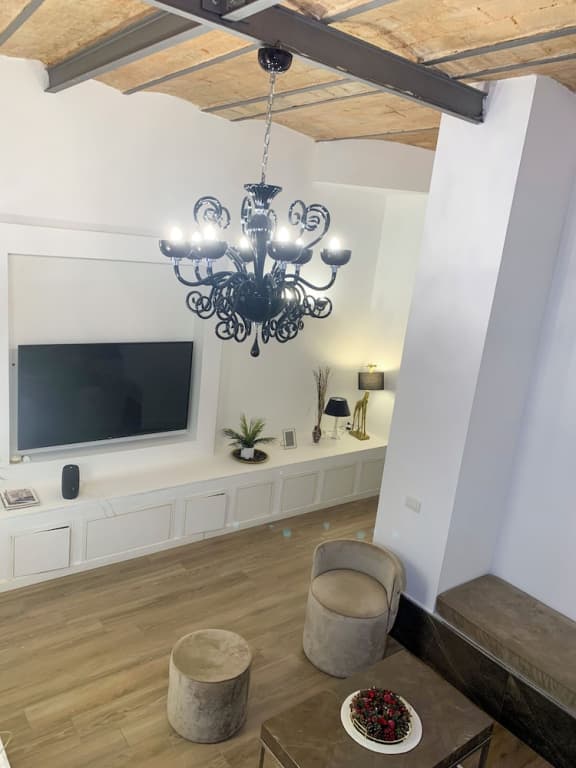 Spanish Queen Apartment - photo 2