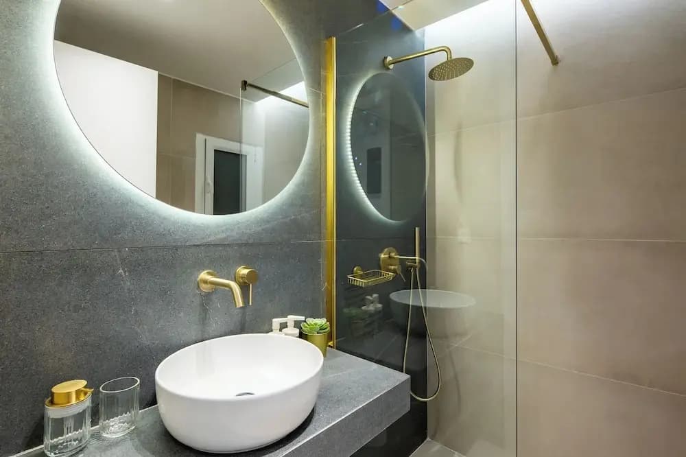 Mystique 2-Bedroom Apartment in Athens - photo 10