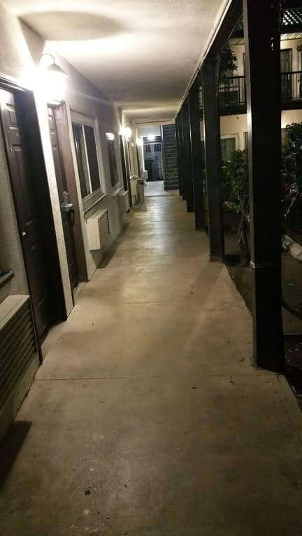 Welcome Inn on Colorado Blvd - photo 10