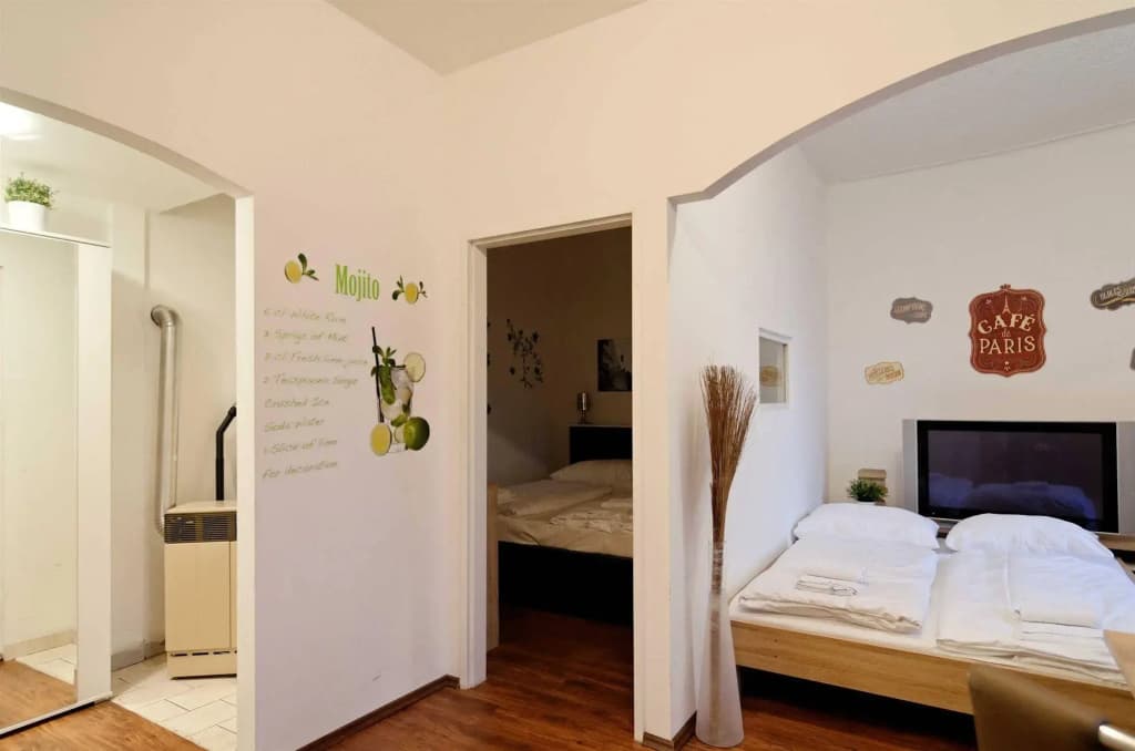 HP Apartments - photo 6