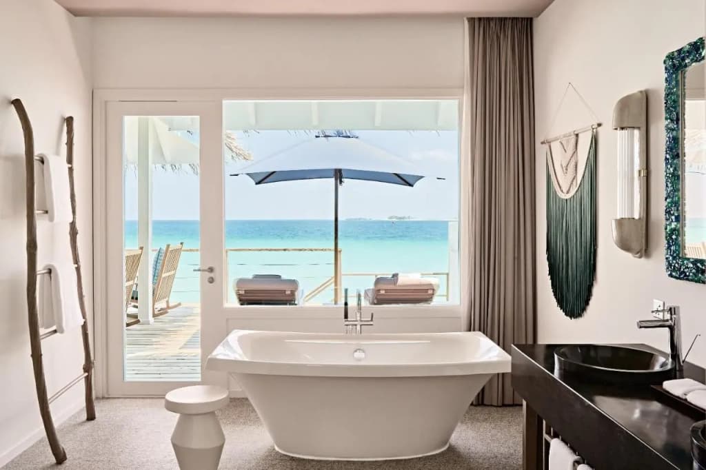 Finolhu, A Seaside Collection Resort, a Member of Design Hotels - photo 7