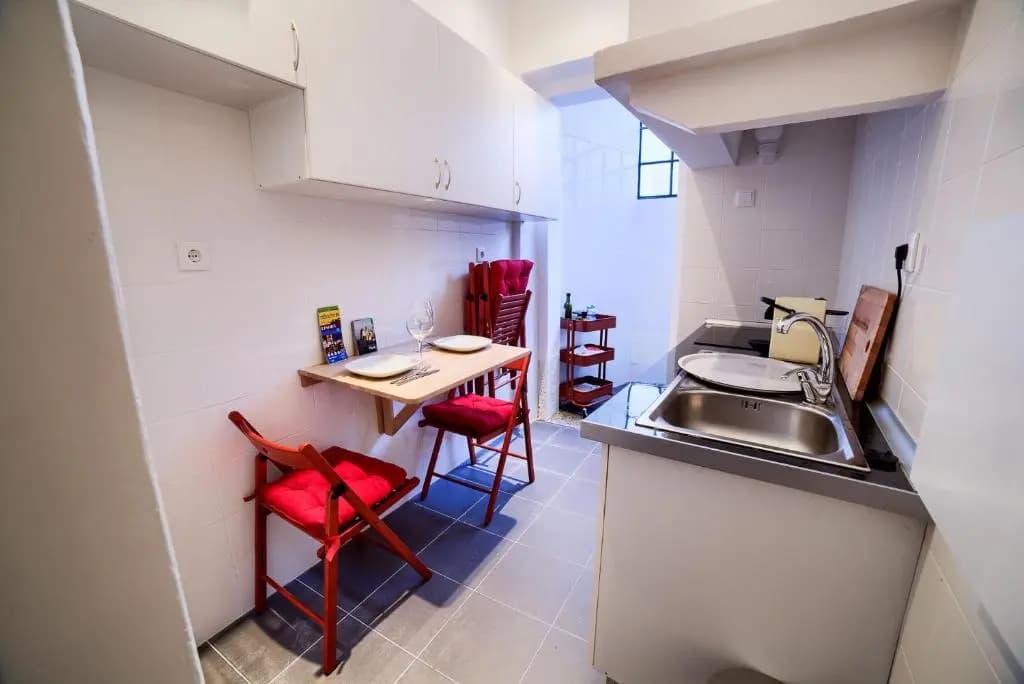 Pantheon Apartment - photo 10