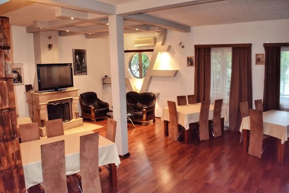 Exclusive Hotel - photo 14