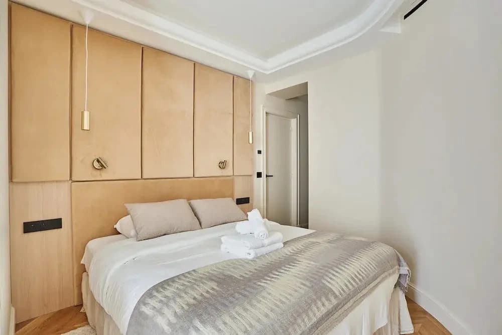 Incredible Le Marais Apartment With Terrace - photo 6
