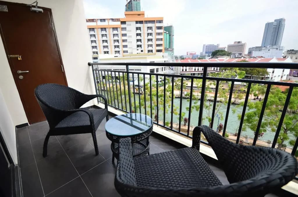 906 Riverside Hotel - photo 8