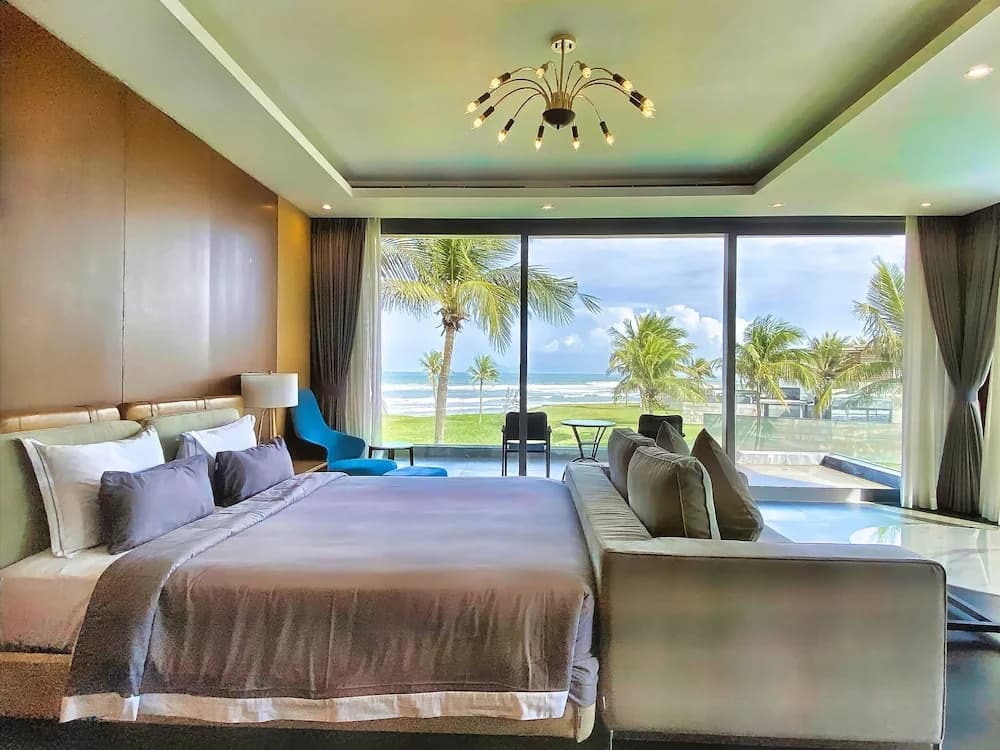 Luxury Beachfront Villa W Private Pool Beach - photo 3