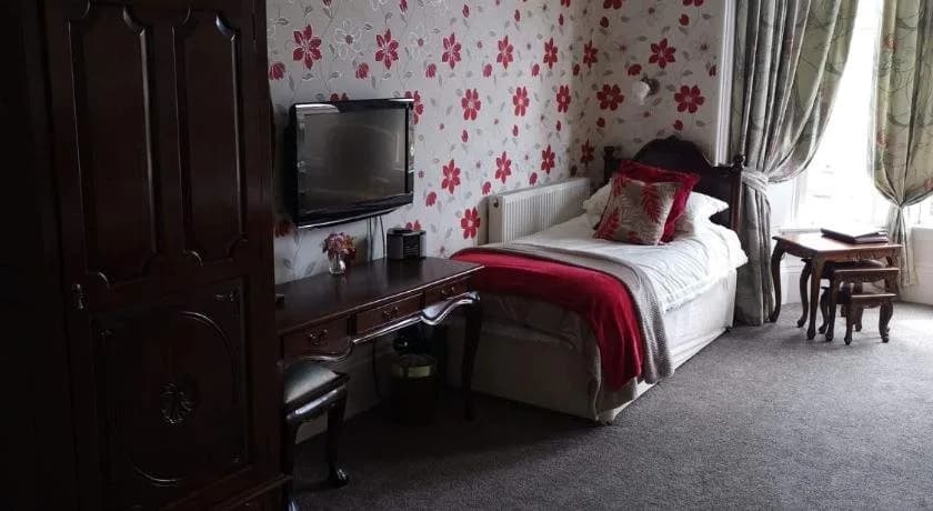 Gifford House - photo 14