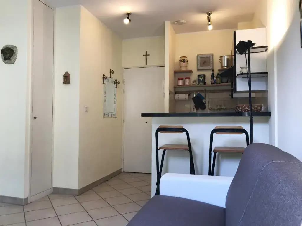 BH - 4 PEOPLE - Flat close to railway station and sea - photo 7