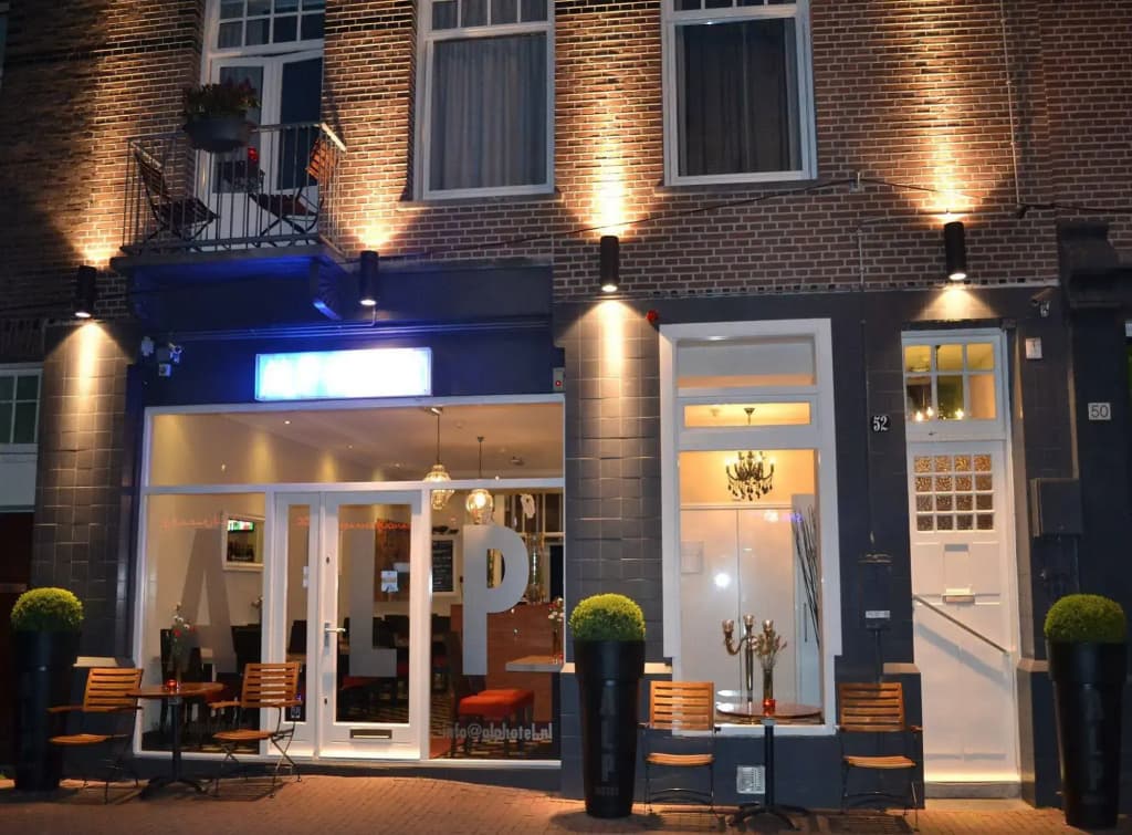 Alp Hotel Amsterdam - photo 1