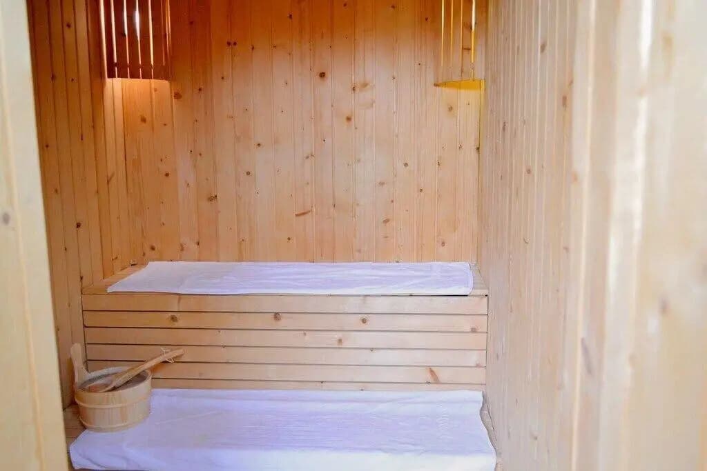 Azumaya Hai Ba Trung 1 Hotel - photo 24