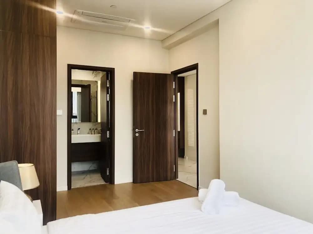 DongDong Apartment The Metropole - photo 4