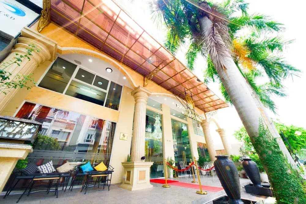 Bizu Hotel Ii - Phu My Hung District 7 - photo 1