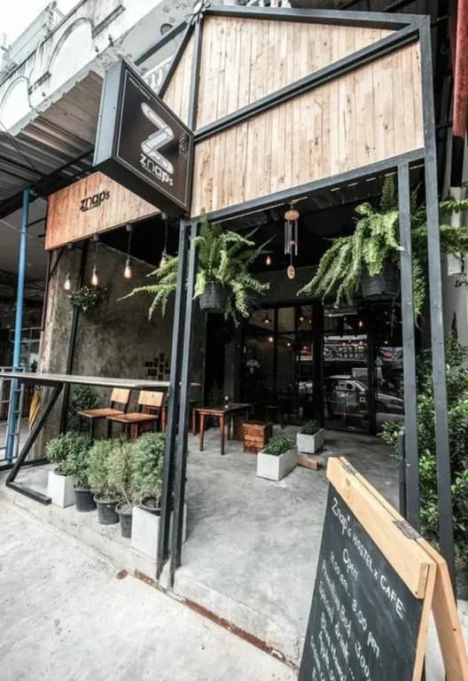 Znap's hostel and Café - photo 31
